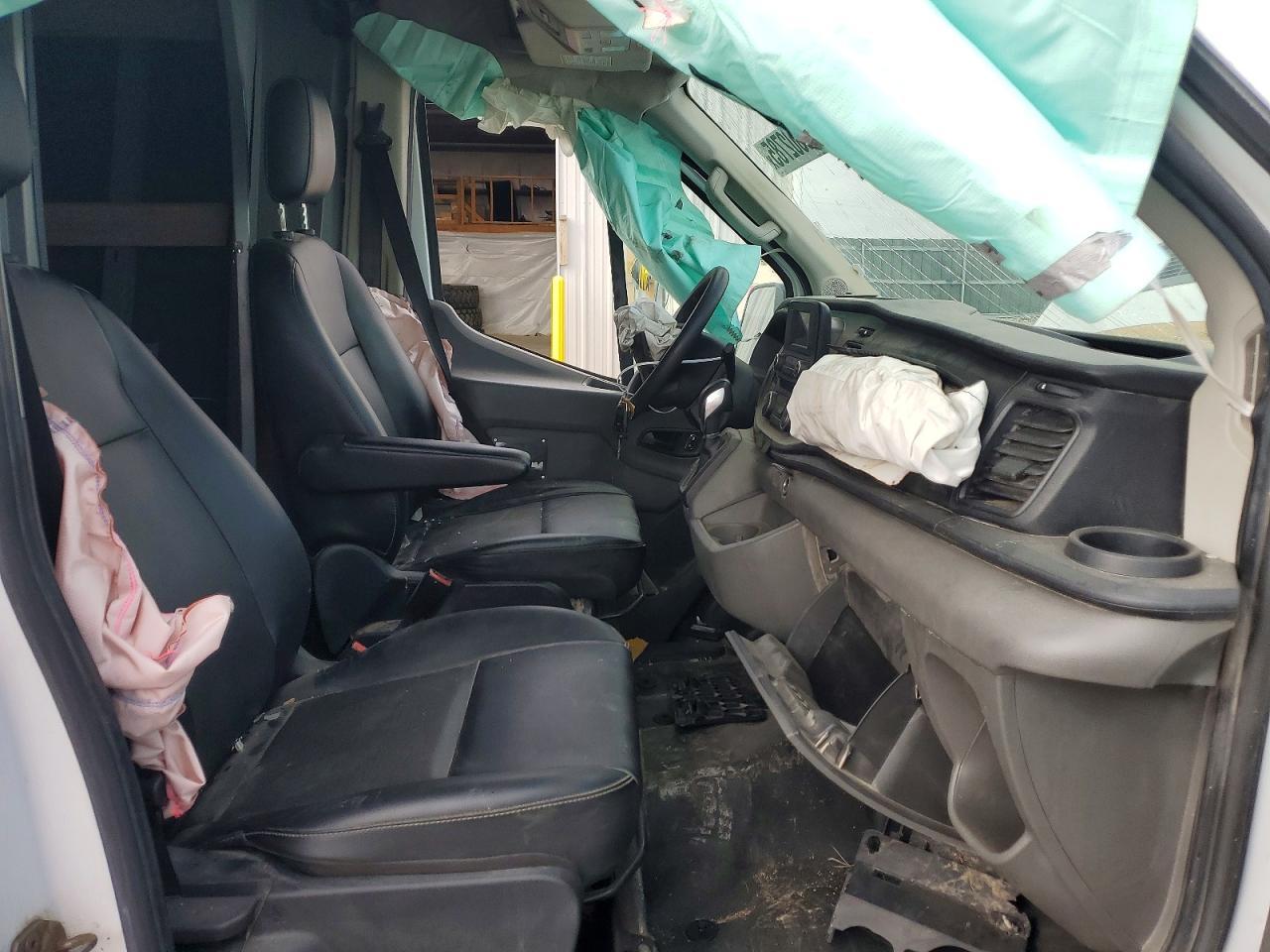 2022 Ford Transit T-250