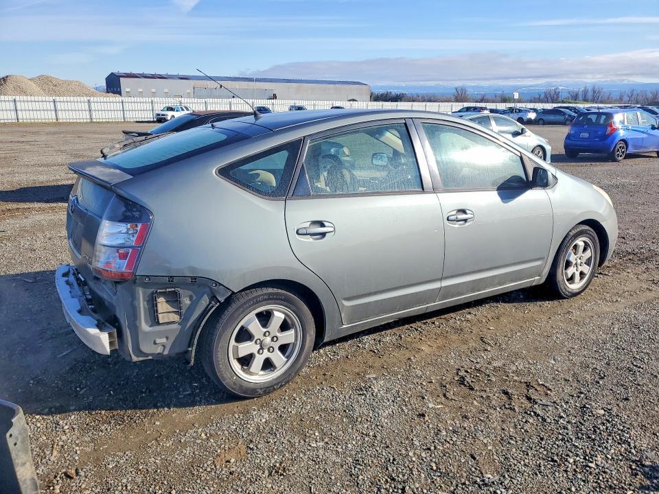 2004 Toyota Prius Base