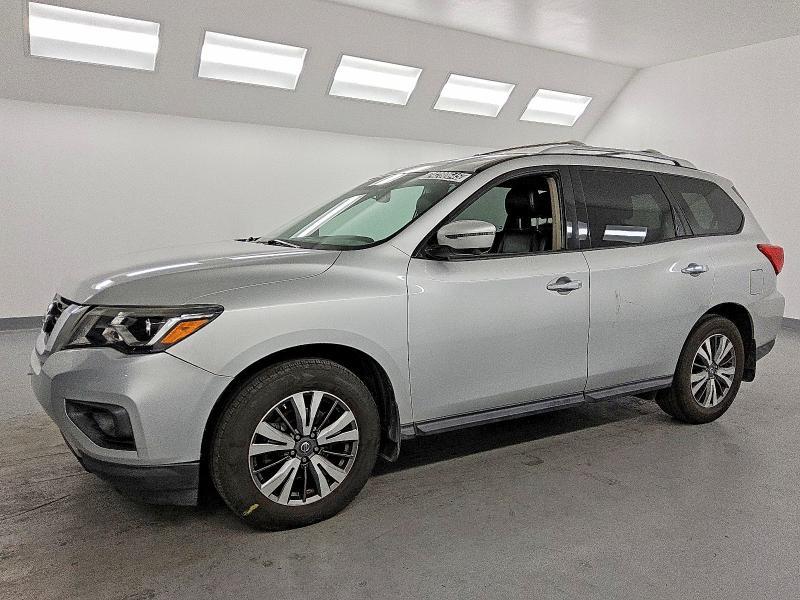2019 Nissan Pathfinder sl