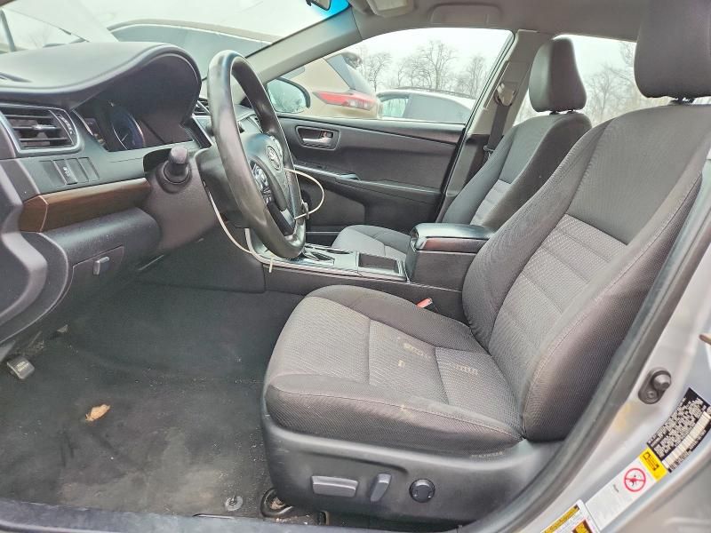 2016 Toyota Camry le