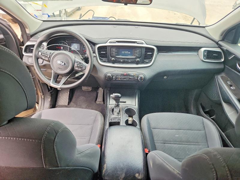2017 KIA Sorento lx V6