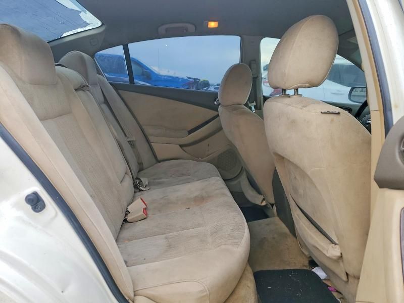 2010 Nissan Altima Base