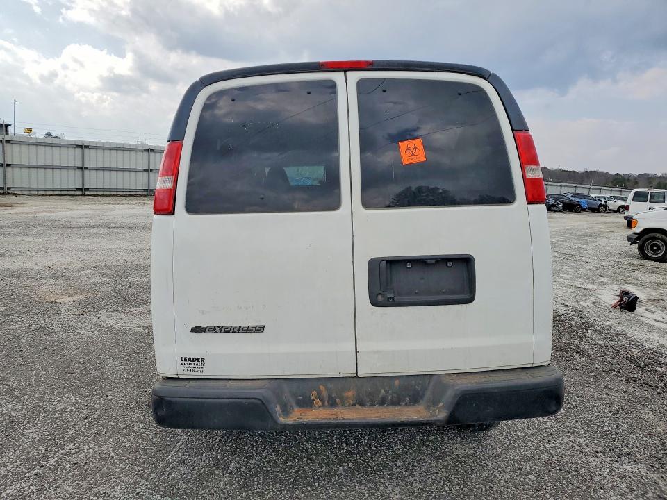 2017 Chevrolet Express G2500 LS