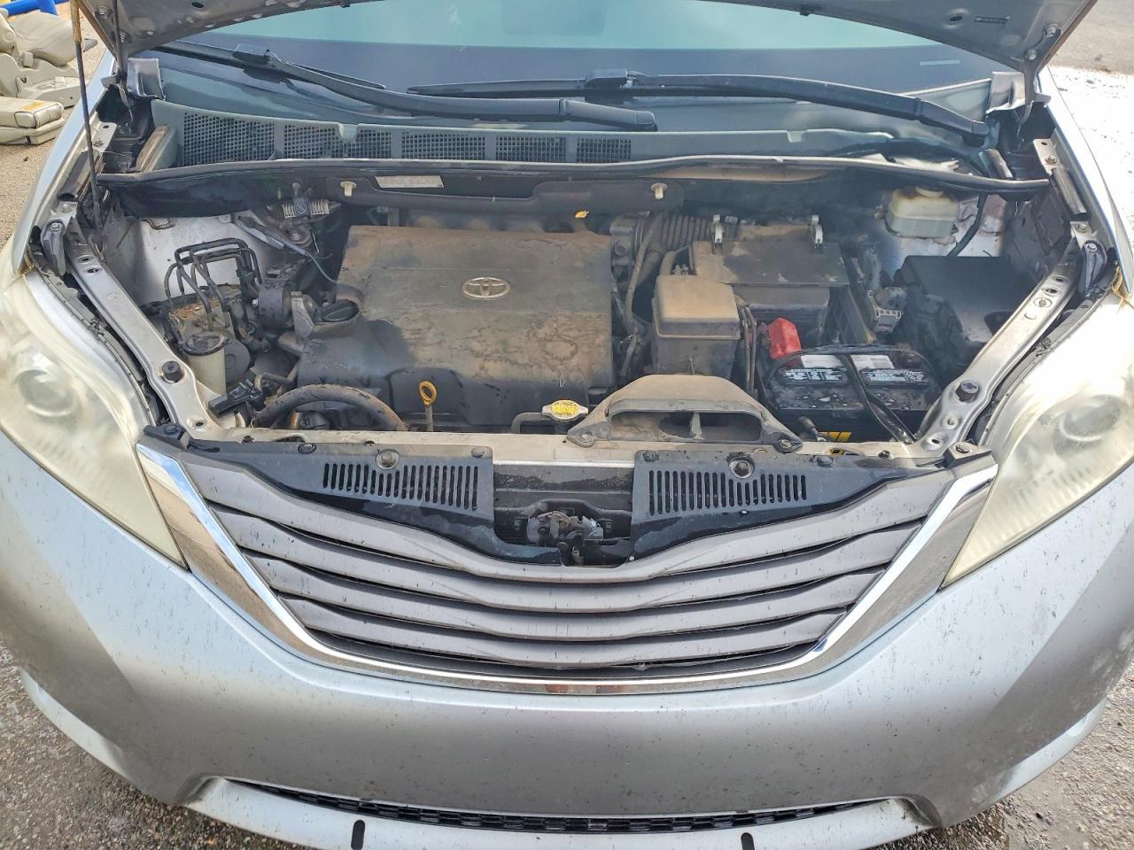 2011 Toyota Sienna xle