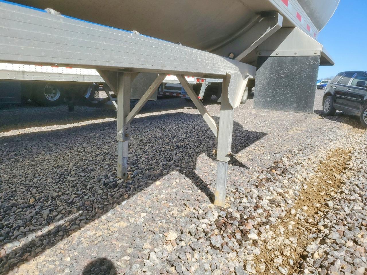 2016 Unknown 2016 Travis END Dump Trailer