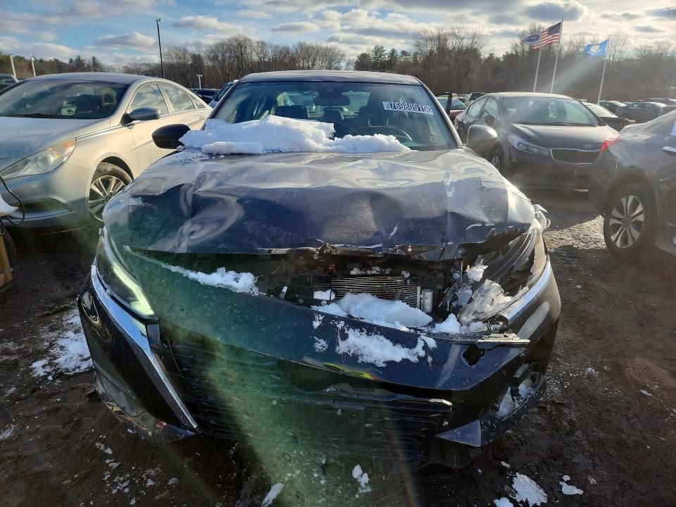 2024 Nissan Altima 2.5 sv