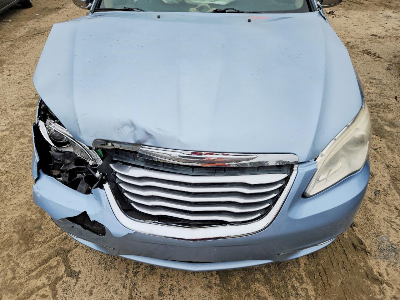 2012 Chrysler 200 Limited