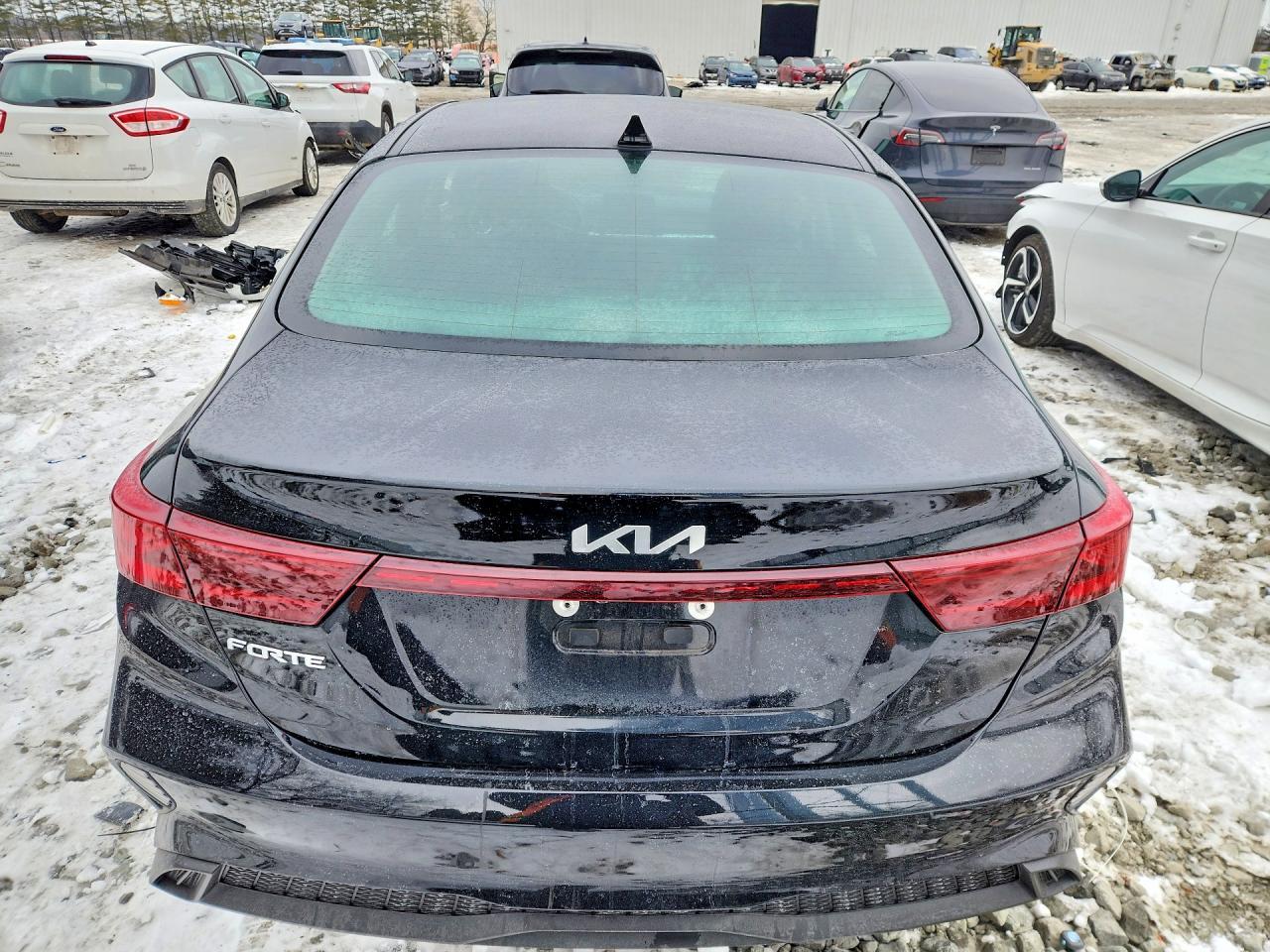 2024 KIA Forte lx