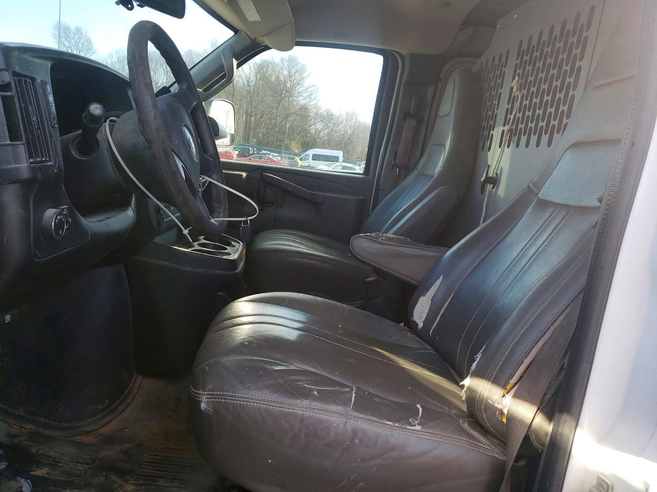 2017 Chevrolet Express 2500 Delivery Van