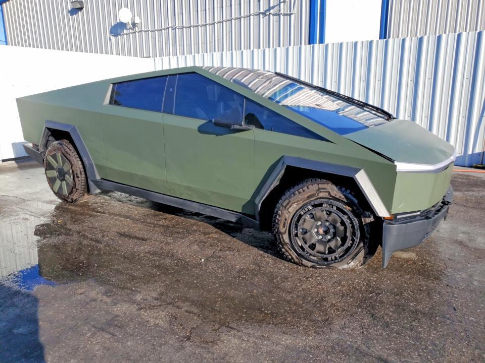 2024 Tesla Cybertruck