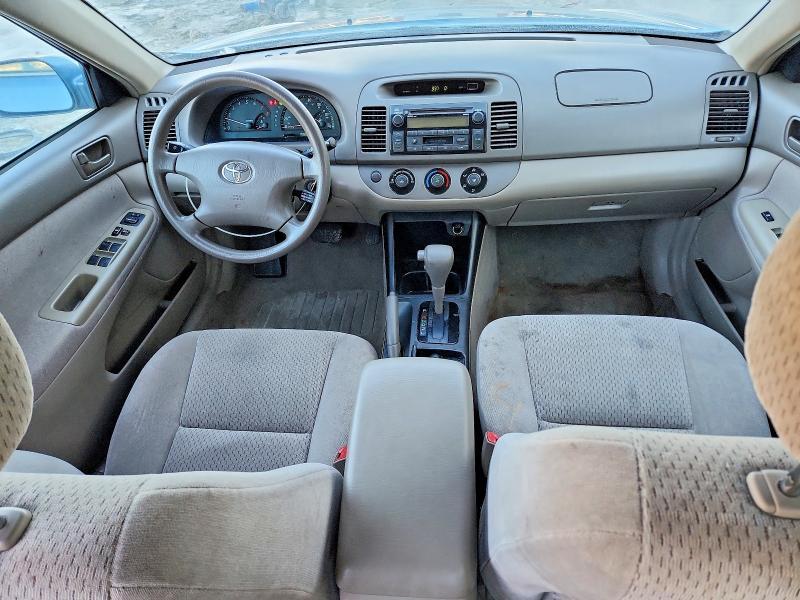 2004 Toyota Camry le