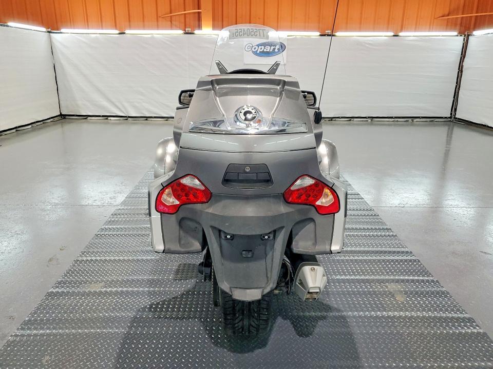 2011 Can-Am Spyder Roadster rts