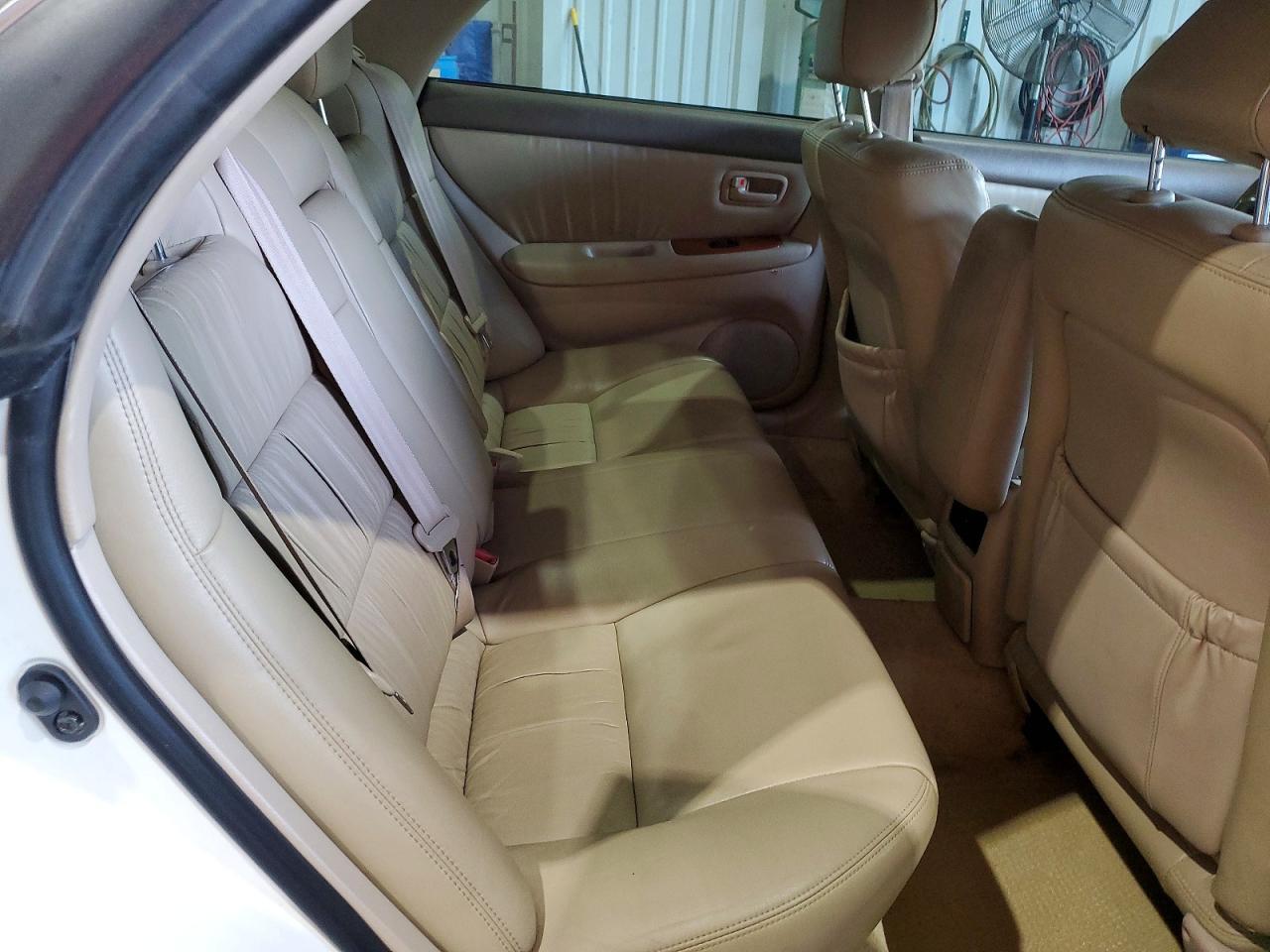2000 Lexus Es 300 Base