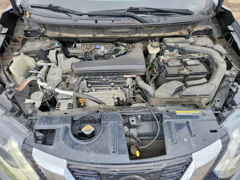 2017 Nissan Rogue sv