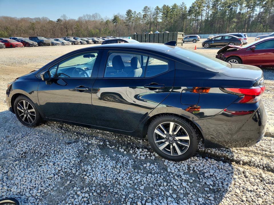 2021 Nissan Versa sv