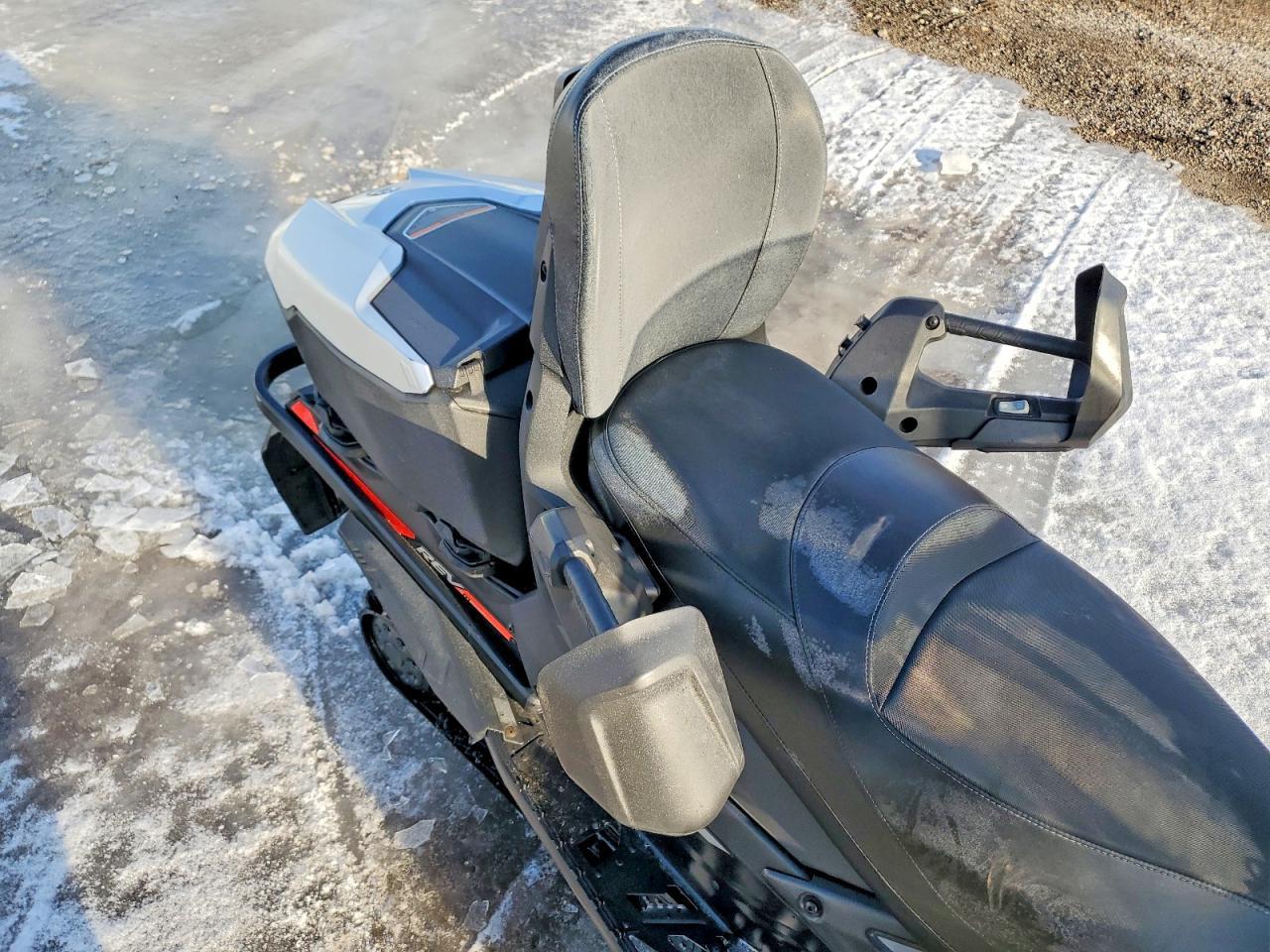 2020 Skidoo Grand Touring Limited