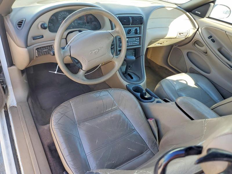2000 Ford Mustang