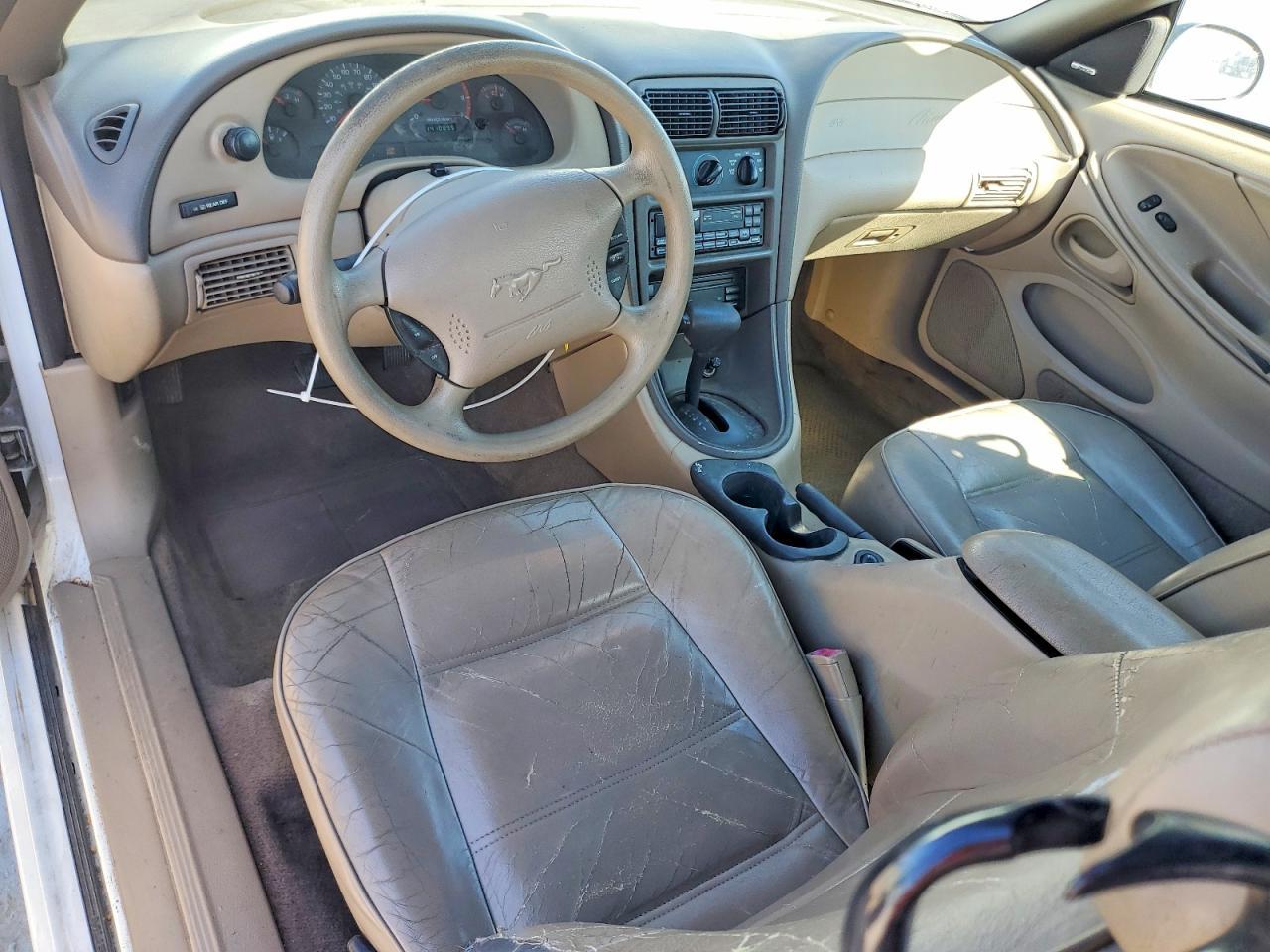 2000 Ford Mustang