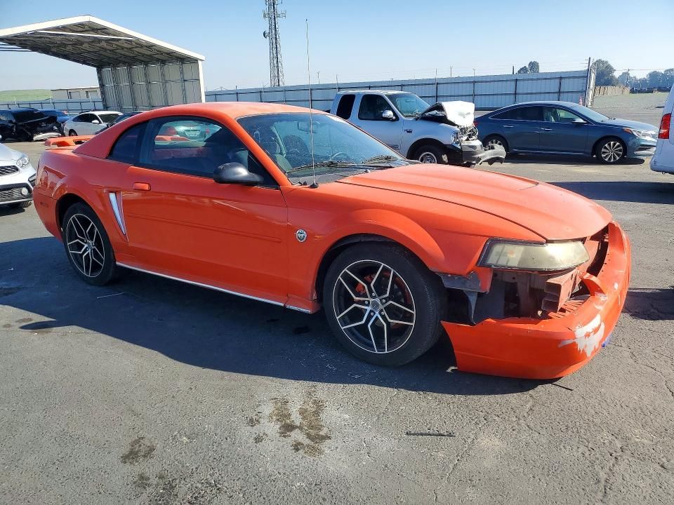 2004 Ford Mustang