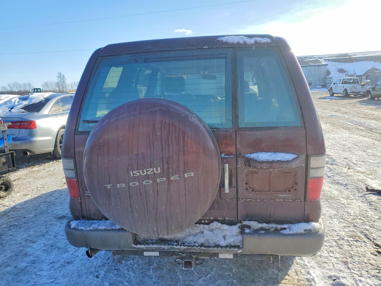 2002 Isuzu Trooper s