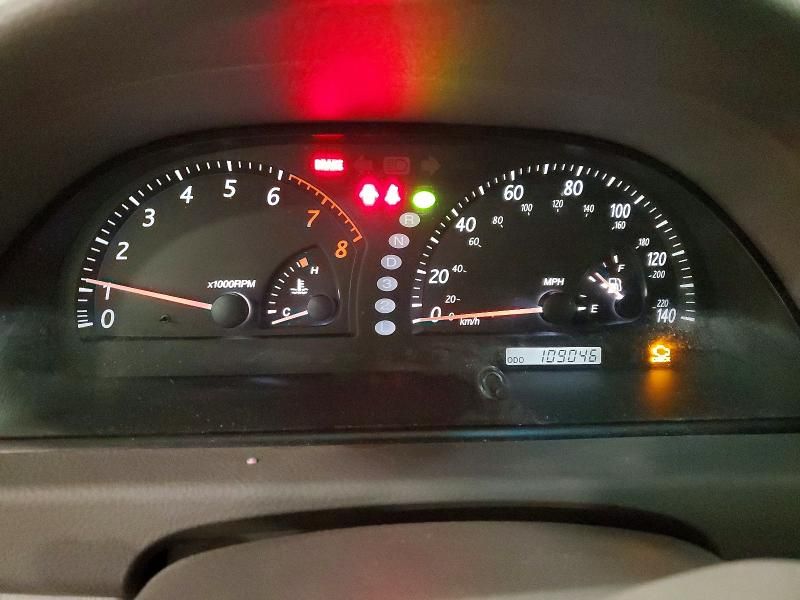 2004 Toyota Camry le