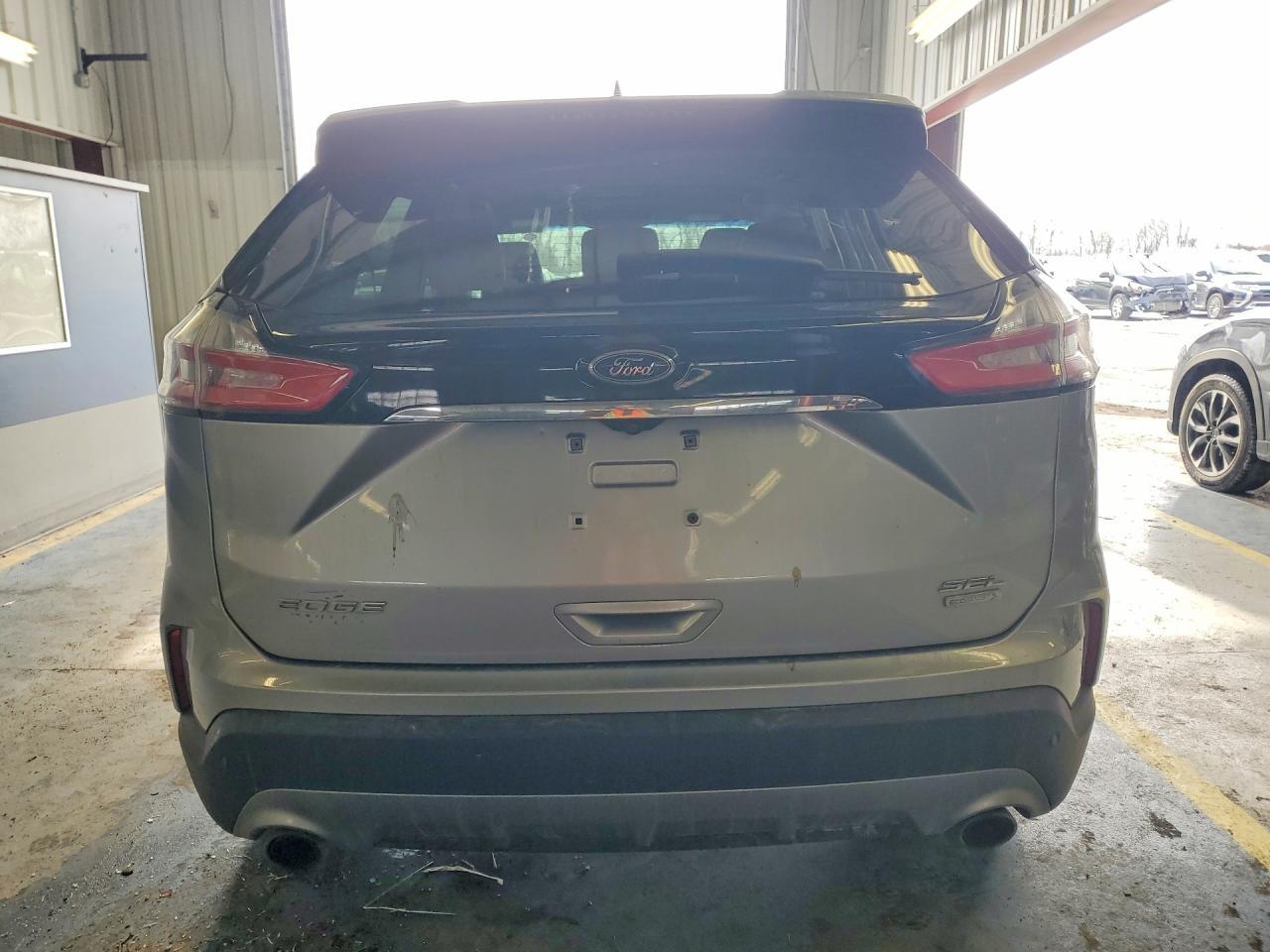 2020 Ford Edge sel