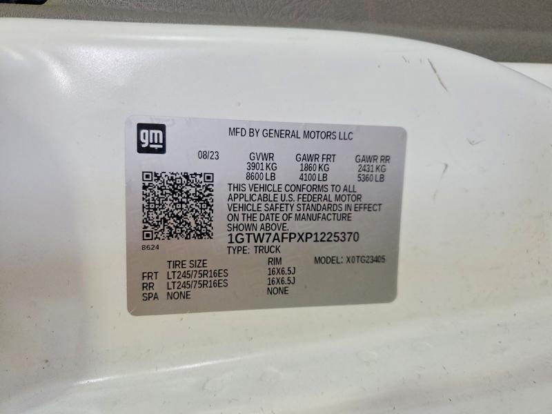 2023 GMC Savana G2500