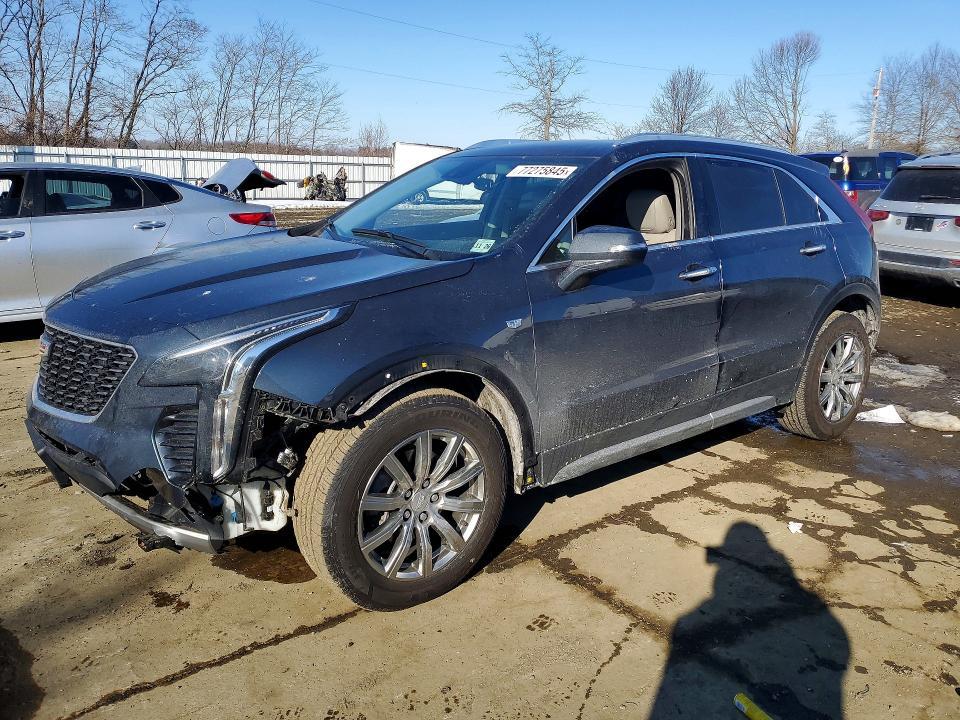 2021 Cadillac XT4 Premium Luxury