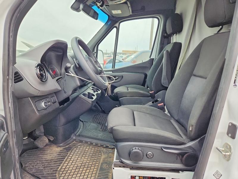 2024 Mercedes-Benz 2024 Mercedes Benz Sprinter 2500 Delivery van