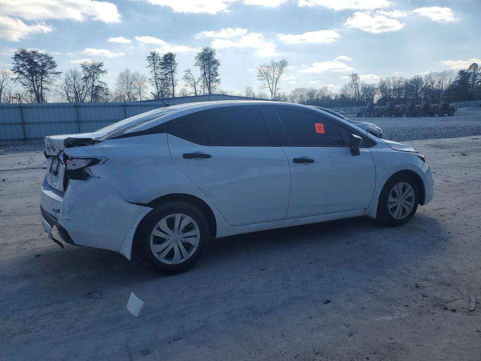 2022 Nissan Versa s