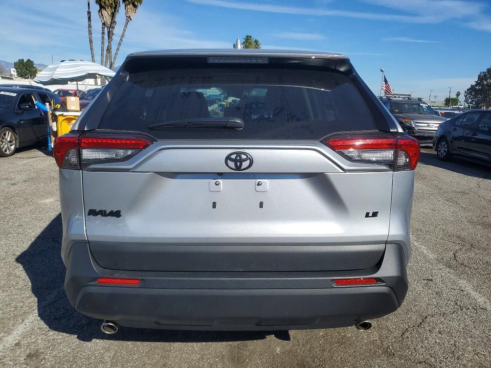 2025 Toyota Rav4 le