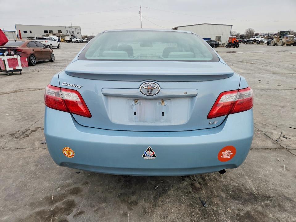 2009 Toyota Camry le