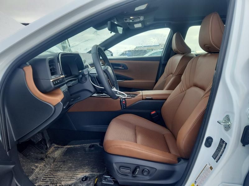 2025 Toyota Crown Signia xle