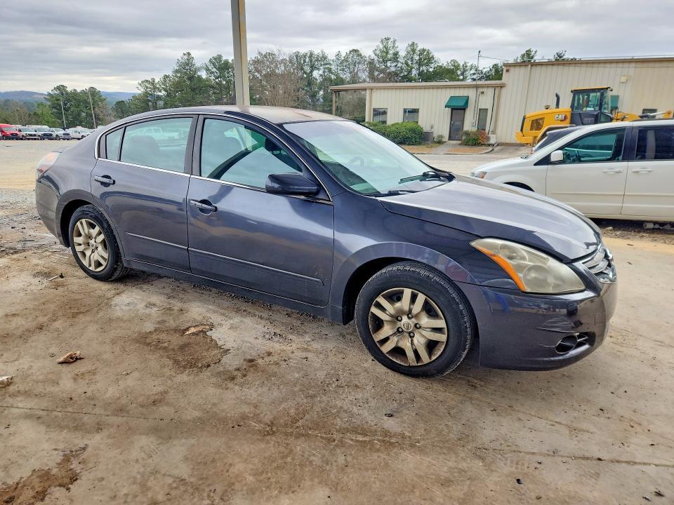 2012 Niss Altima