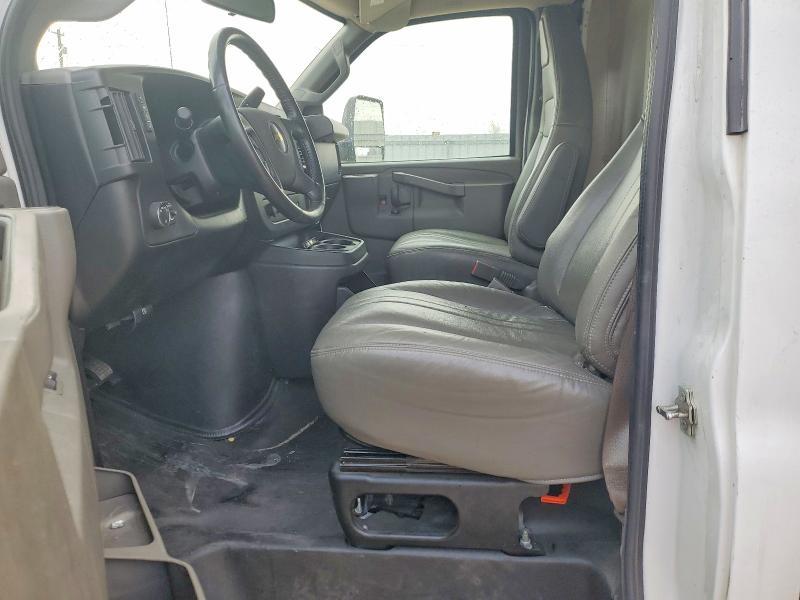 2022 Chev Express G3500