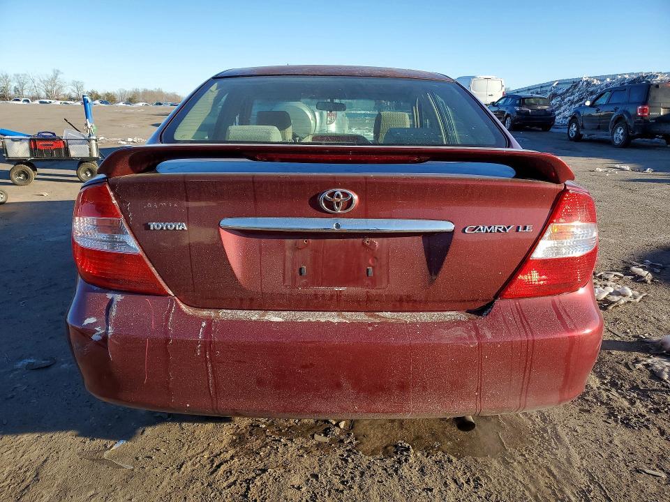 2004 Toyota Camry le