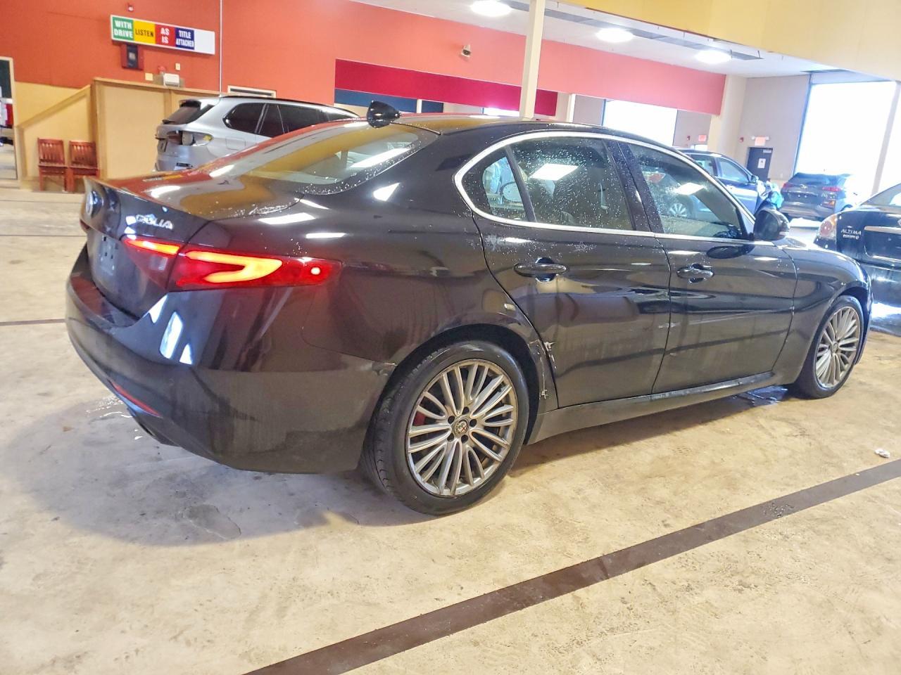 2018 Alfa Romeo Giulia ti Q4