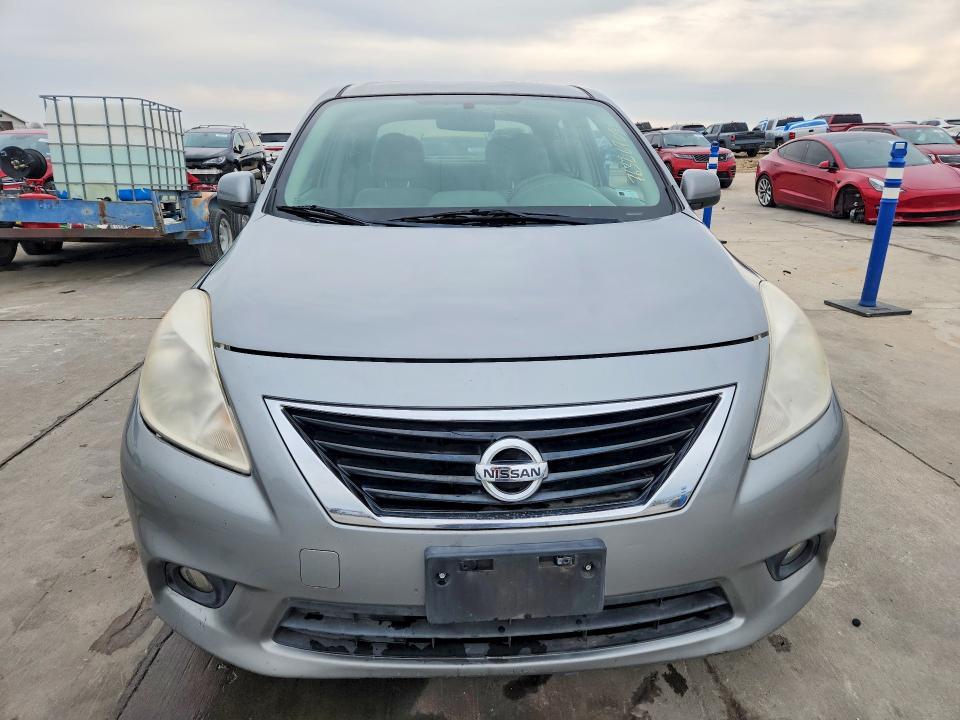 2014 Nissan Versa 1.6 sl