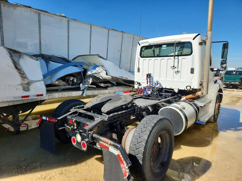 2015 Freightliner Business Class M2 Semi Truck