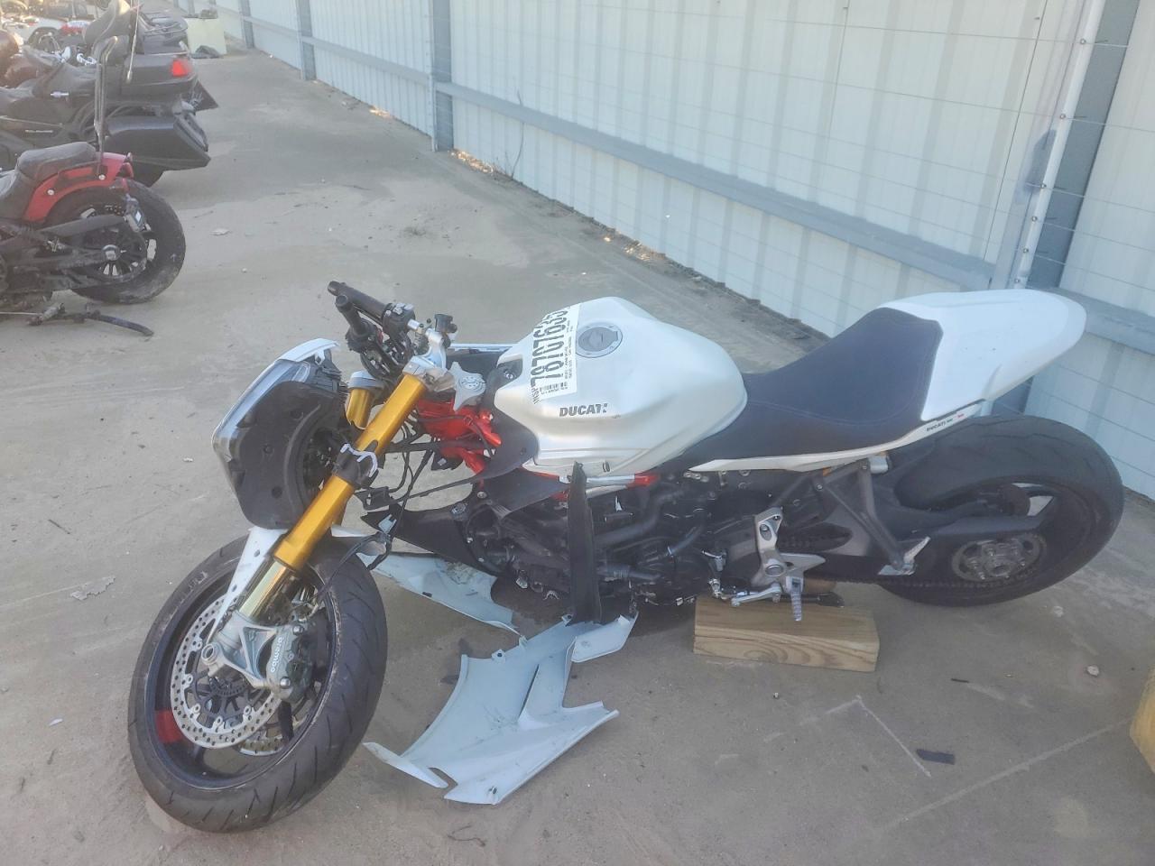 2023 Ducati Supersport