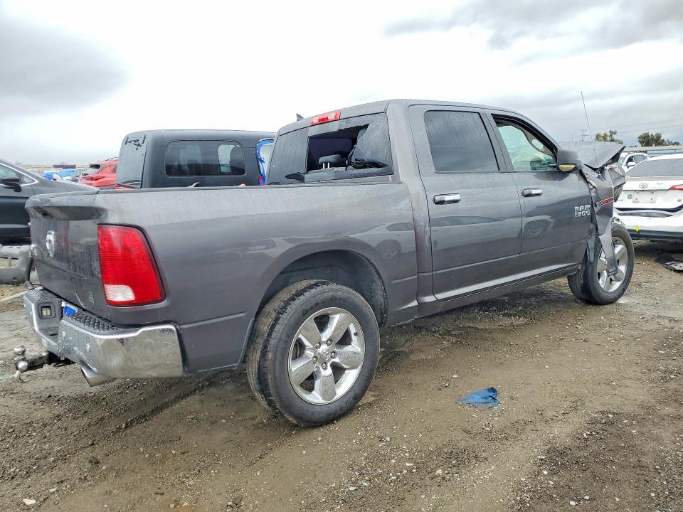 2015 Dodge RAM 1500 SLT