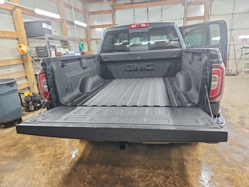 2018 GMC Sierra K1500 slt