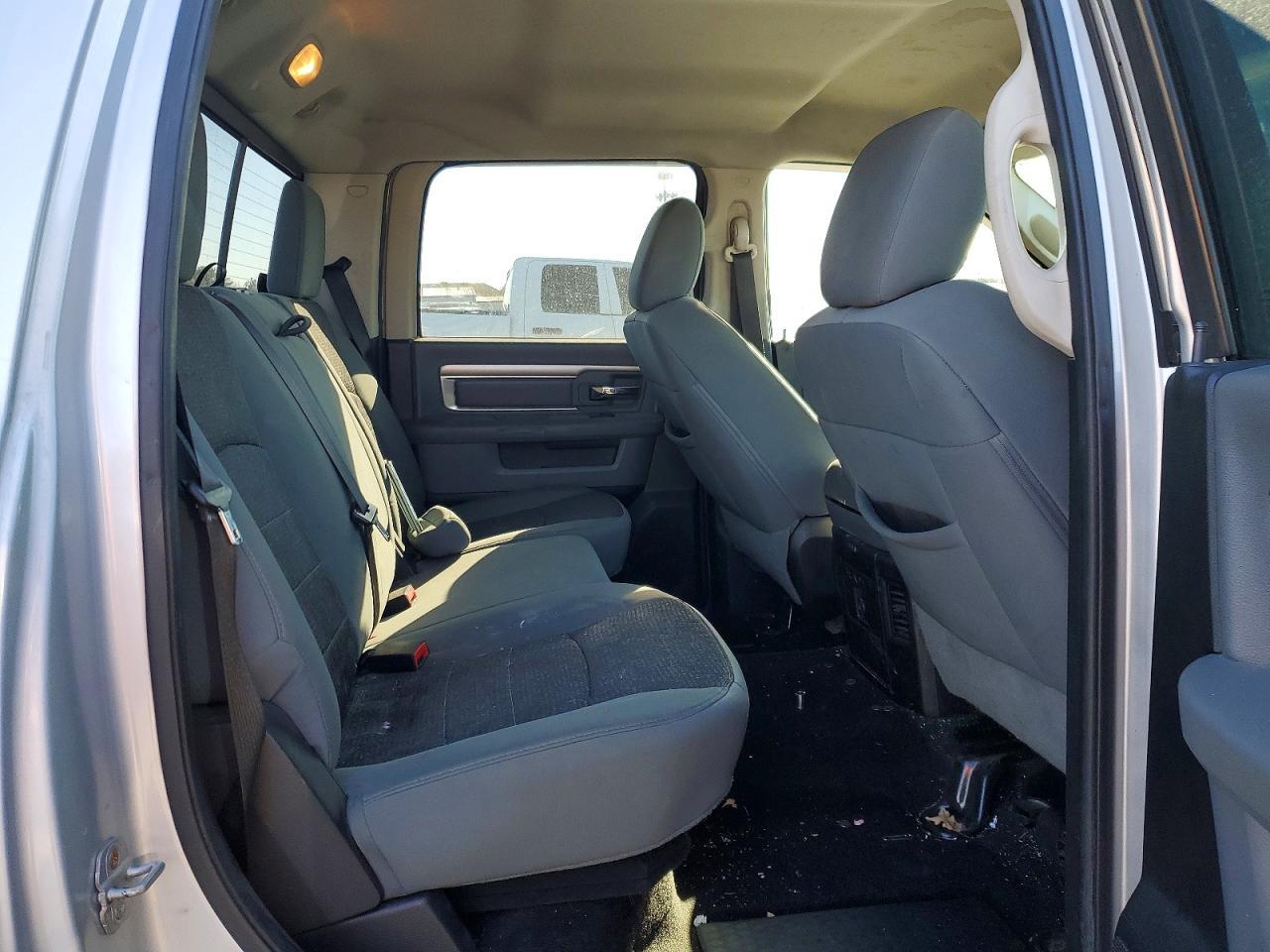 2013 Dodge RAM 1500 SLT