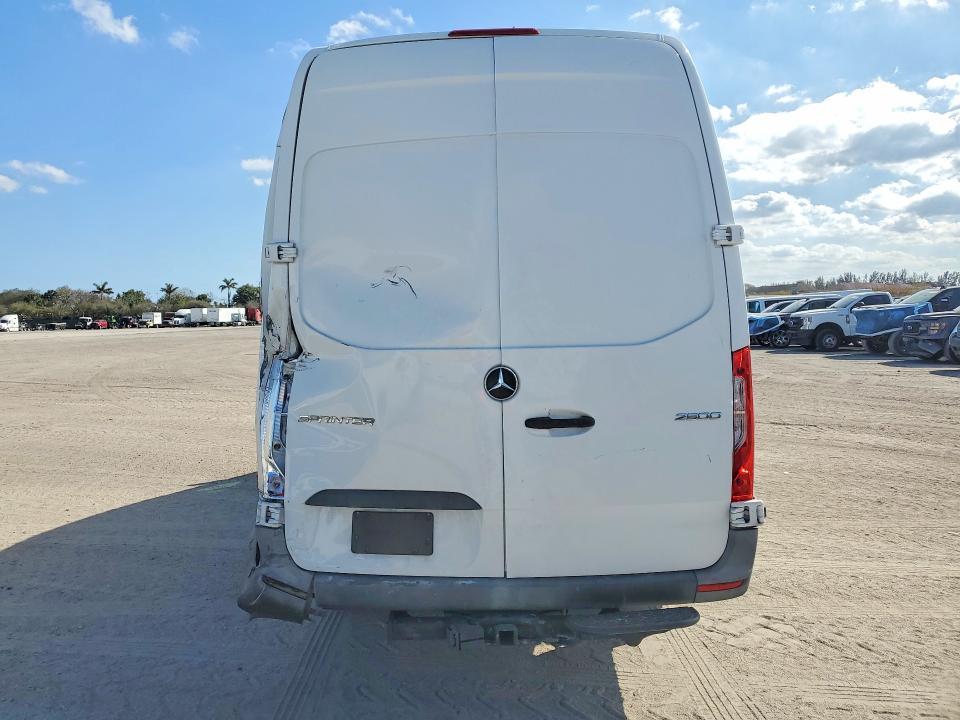 2023 Mercedes-Benz Sprinter 2500