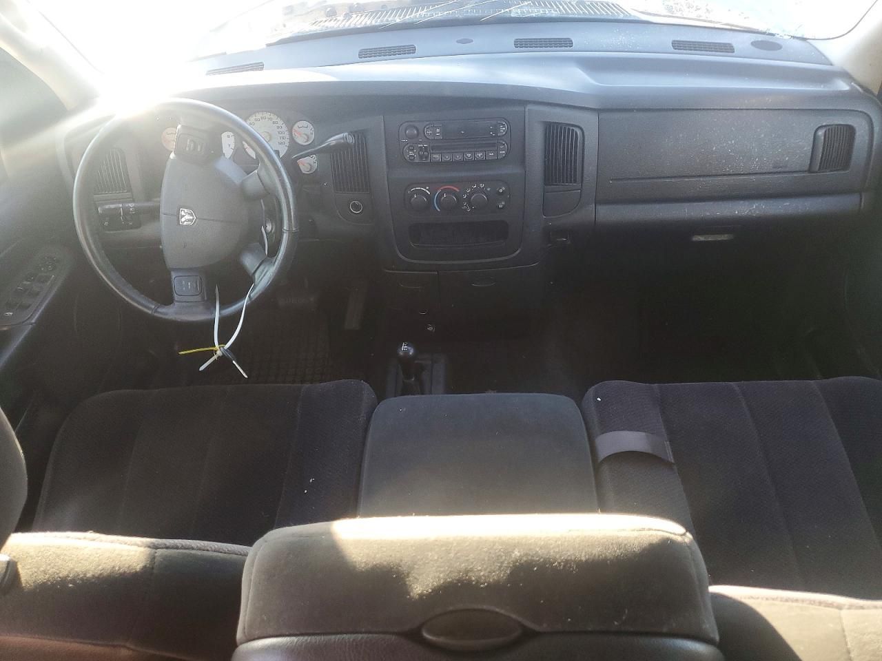 2004 Dodge Ram 1500 st