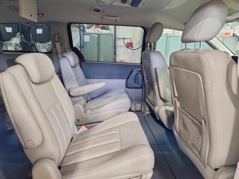 2009 Chrysler Town & Country Touring