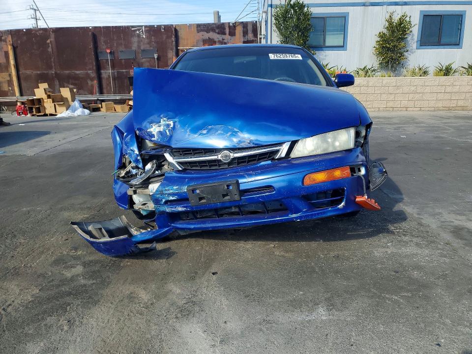 1999 Nissan Maxima