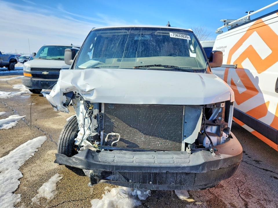 2021 Chev Express G2500