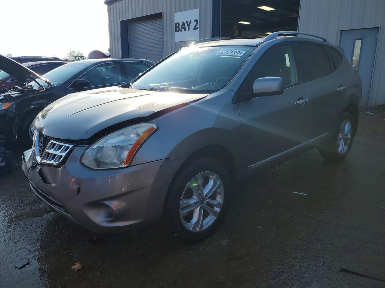 2013 Nissan Rogue s