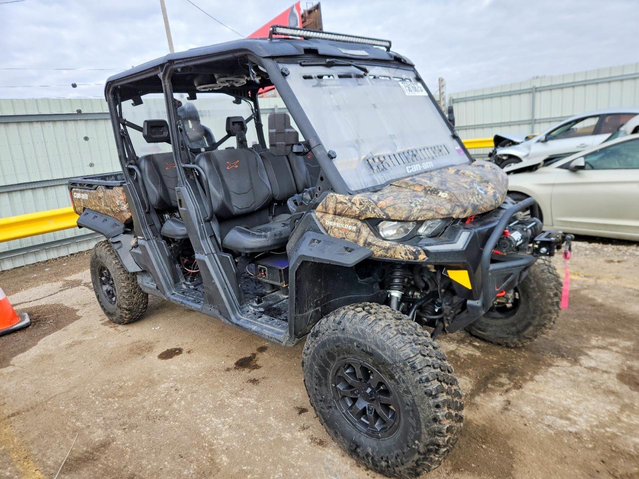 2021 Can-Am 2021 CAN Defender-Utility Vehicle